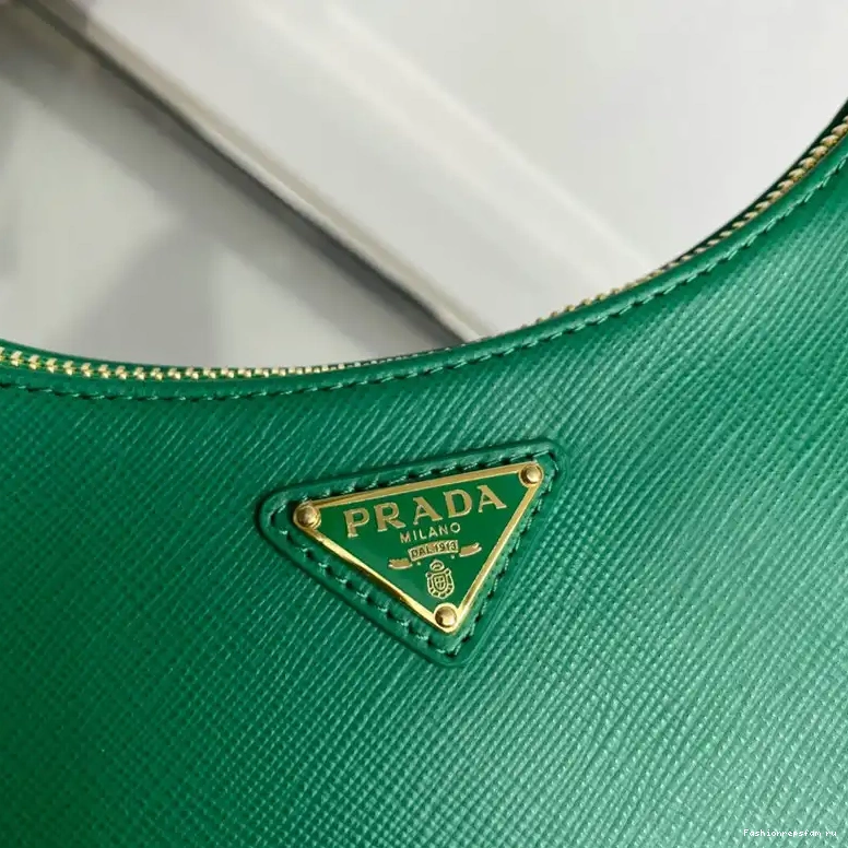 Fashionrepsfam ru Prada 2205DJ0061 Bag 0615